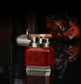 Stolný zapaľovač Honest Red