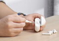 Nástroj na čistenie slúchadiel Cleaning Brush AM7038