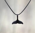 Prívesok Veľrybí plutva N0106 Black