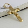 Krížik Amira Gold s nerezovou retiazkou