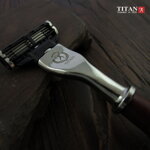 Strojček na holenie Titan M3 brown round
