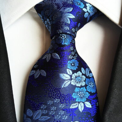 Modrá kravata s kvety