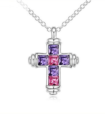 Krížik Miranda s fialovými krystaly